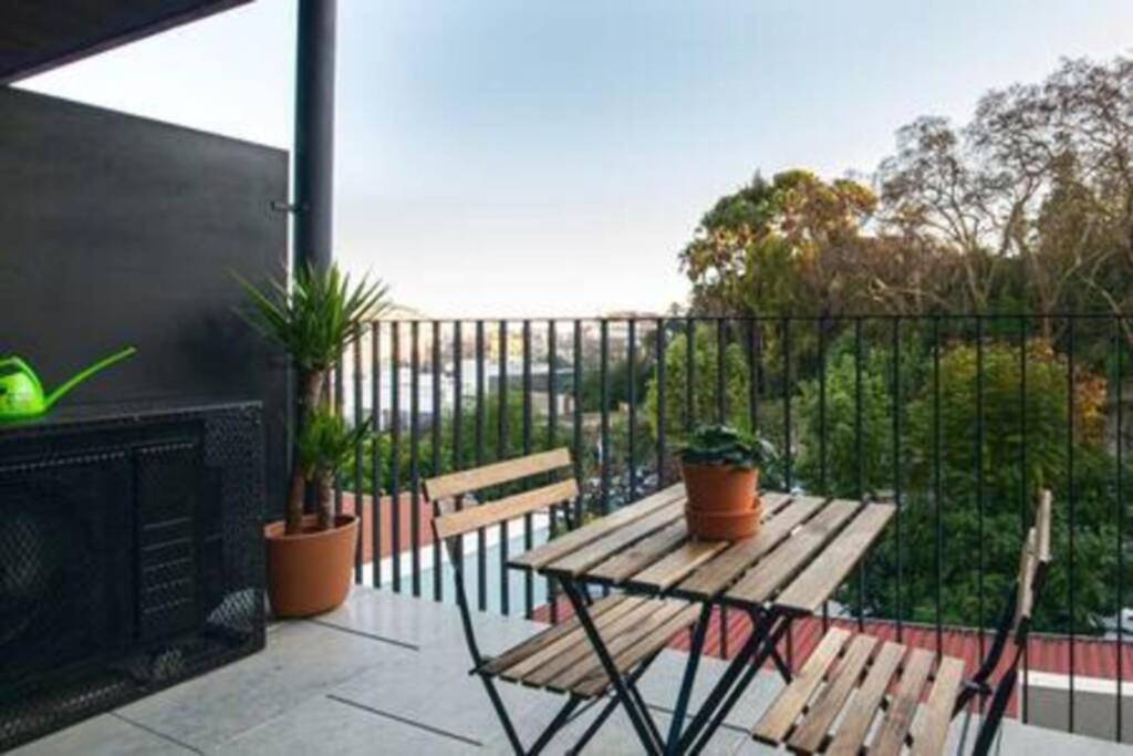 Stylish Apartment By Av. Da Liberdade Lisbon Bagian luar foto