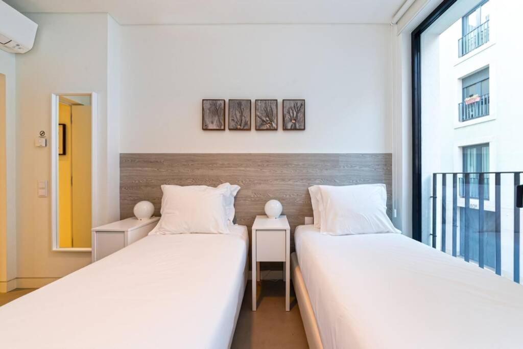Stylish Apartment By Av. Da Liberdade Lisbon Bagian luar foto